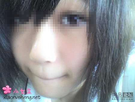90后女孩网上直播割腕自杀引发网友争议(图)